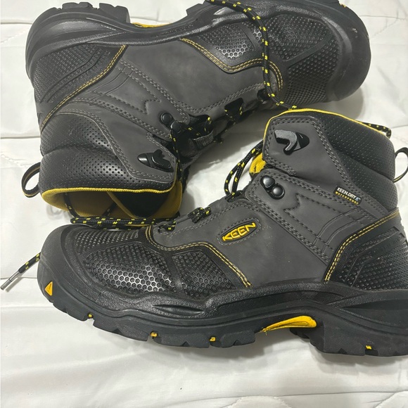 Keen Black and Yellow steel toe - Picture 3 of 5